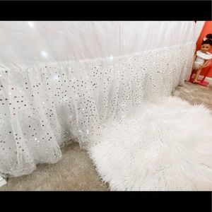 Pottery Barn Kids Teen Emily & Meritt Sparkle Tulle Bed Skirt